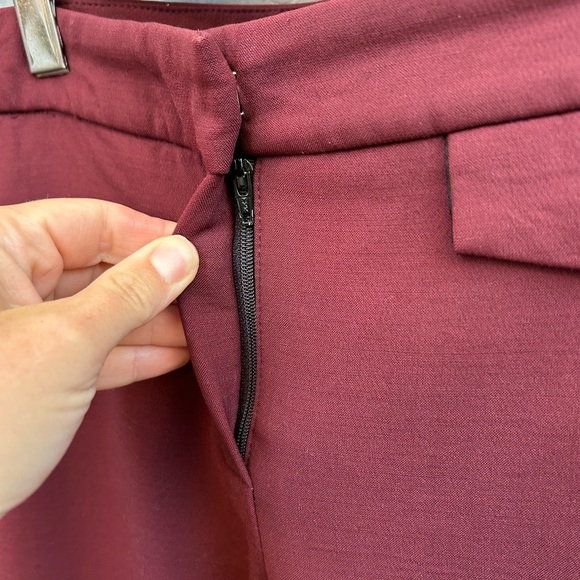 Judith & Charles Wine slim pants, size 4 - Picture 5 of 10